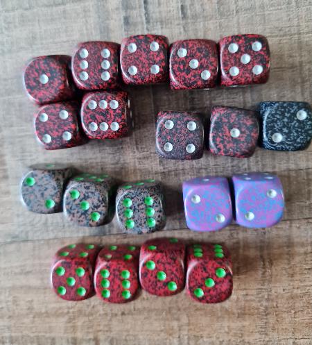 Dice D6 - Chessex - 16mm d6 - 19 mix colors dice